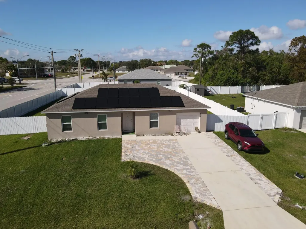 402 NE Mainsail Street Port St Lucie FL 34983