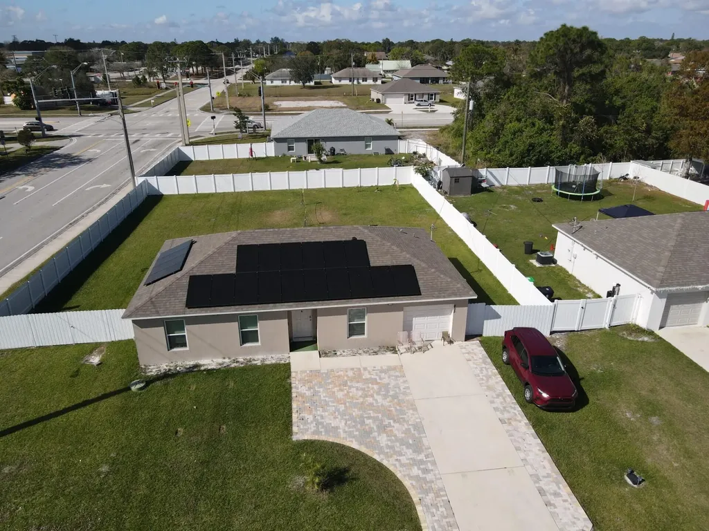 402 NE Mainsail Street Port St Lucie FL 34983