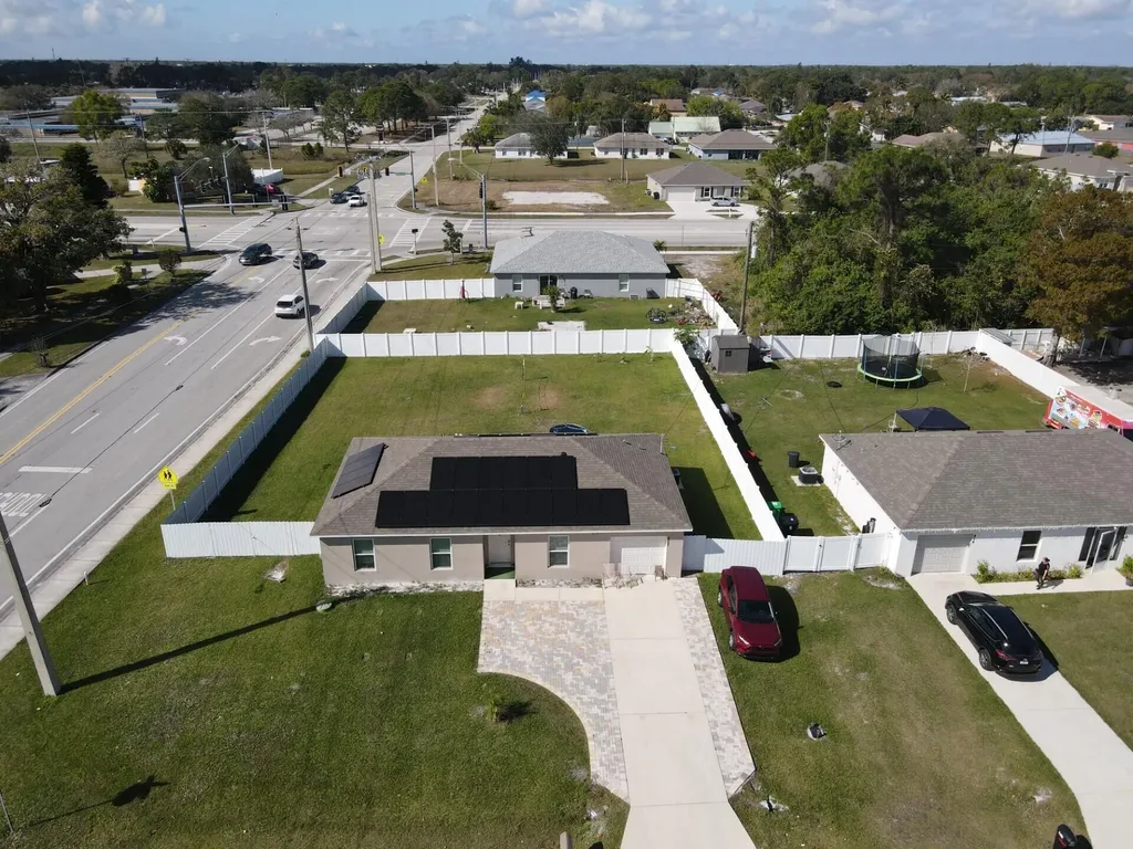 402 NE Mainsail Street Port St Lucie FL 34983