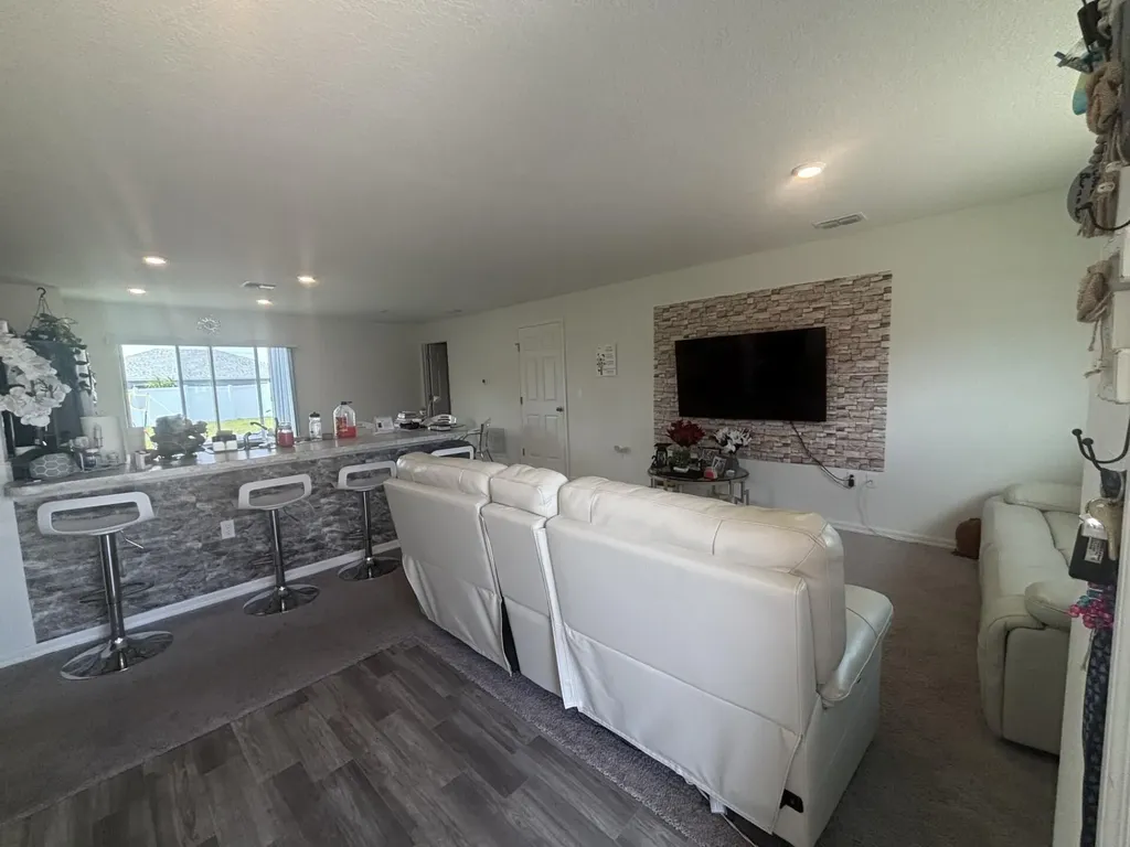 402 NE Mainsail Street Port St Lucie FL 34983