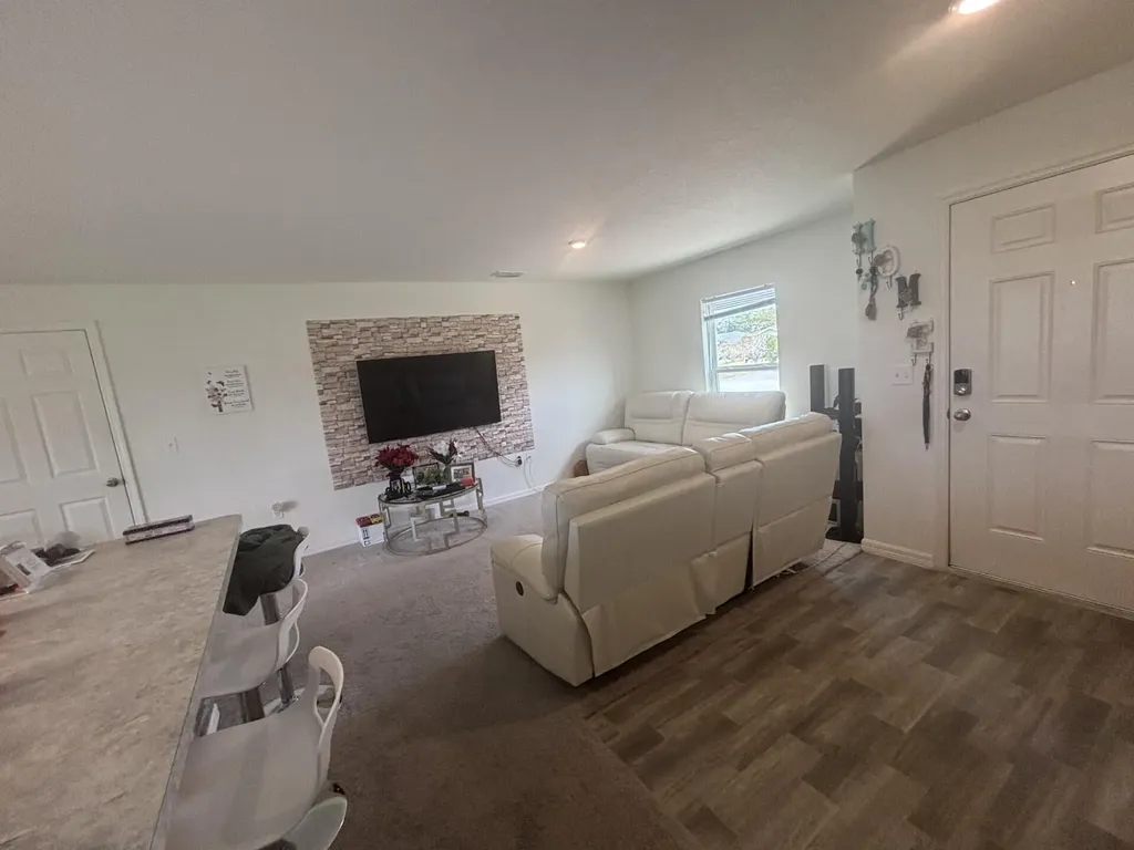 402 NE Mainsail Street Port St Lucie FL 34983