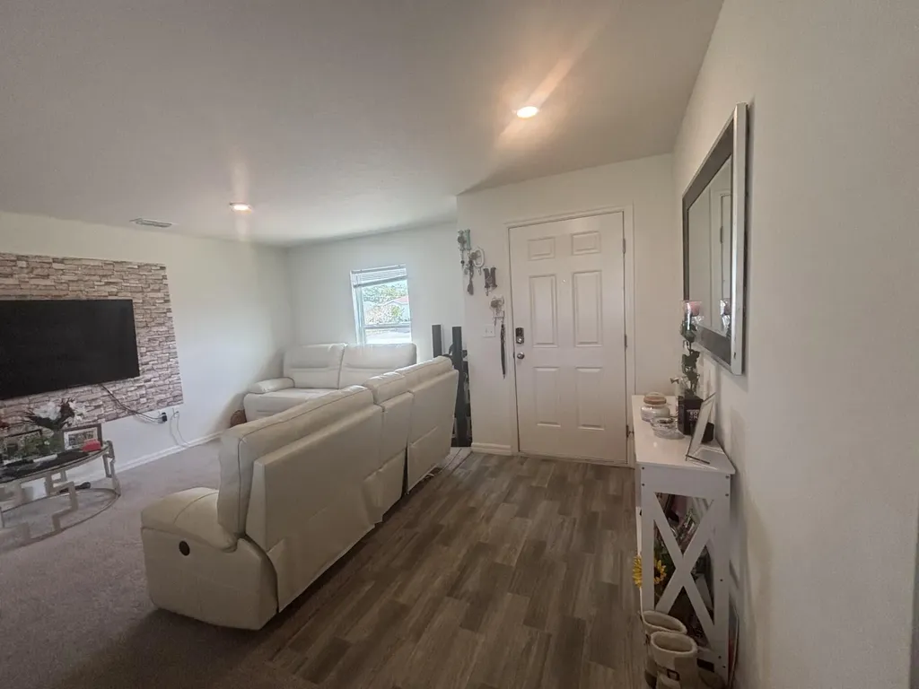 402 NE Mainsail Street Port St Lucie FL 34983