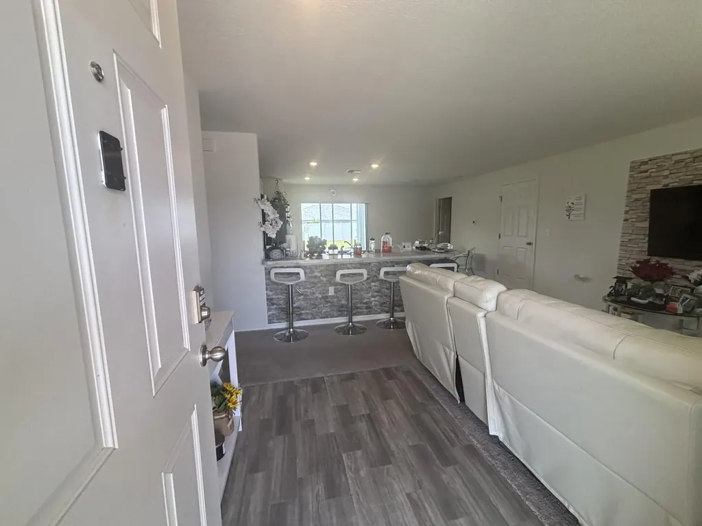 402 NE Mainsail Street Port St Lucie FL 34983