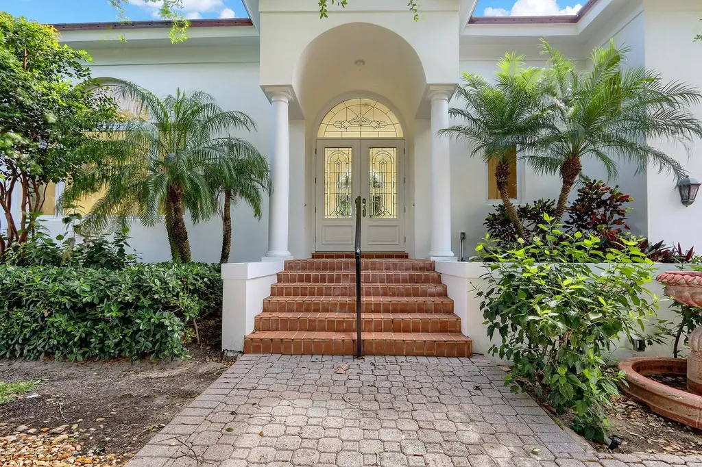1426 N Ocean Boulevard Palm Beach FL 33480