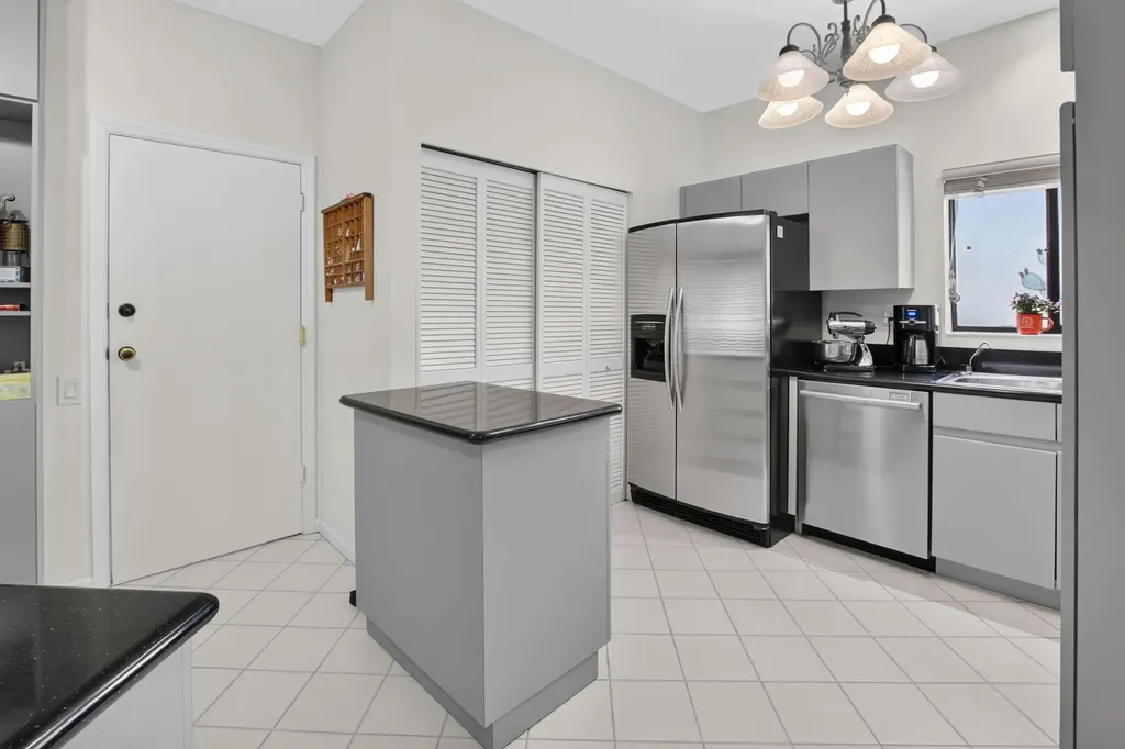 21692 Cromwell Circle Boca Raton FL 33486
