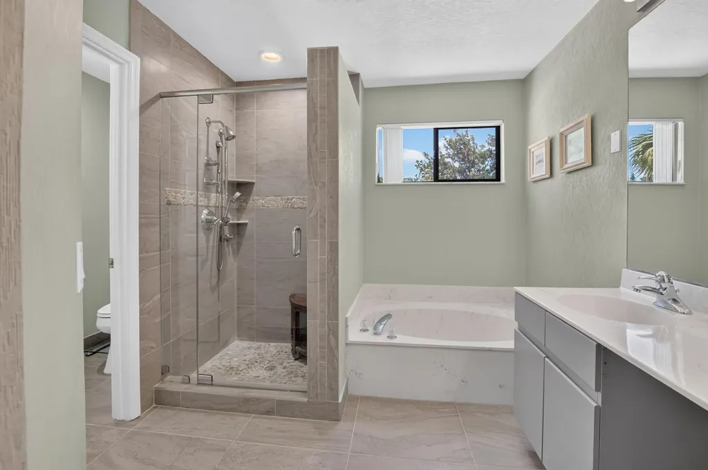 21692 Cromwell Circle Boca Raton FL 33486