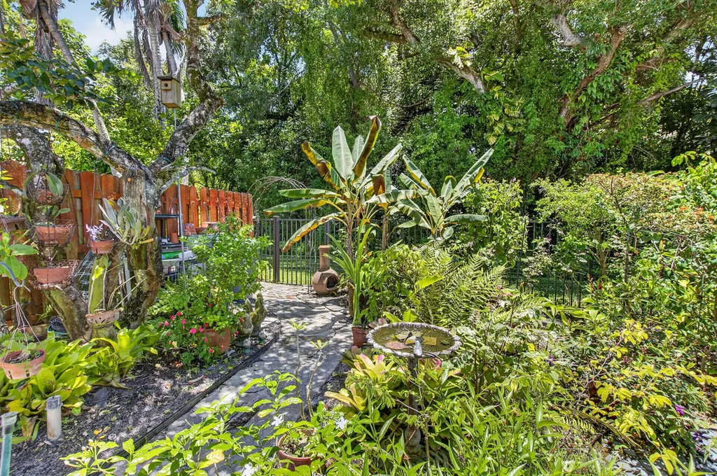 21692 Cromwell Circle Boca Raton FL 33486