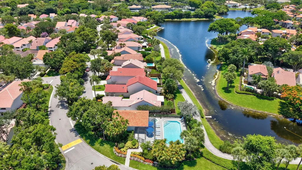 21692 Cromwell Circle Boca Raton FL 33486
