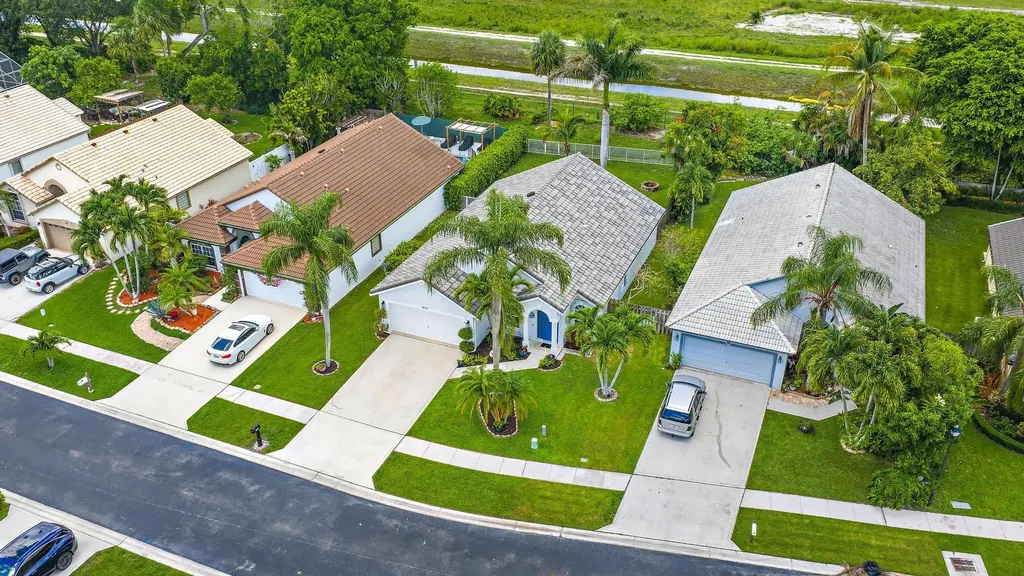 1875 Oak Berry Circle Wellington FL 33414