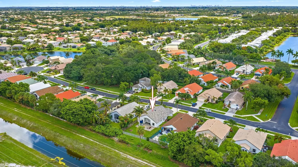 1875 Oak Berry Circle Wellington FL 33414