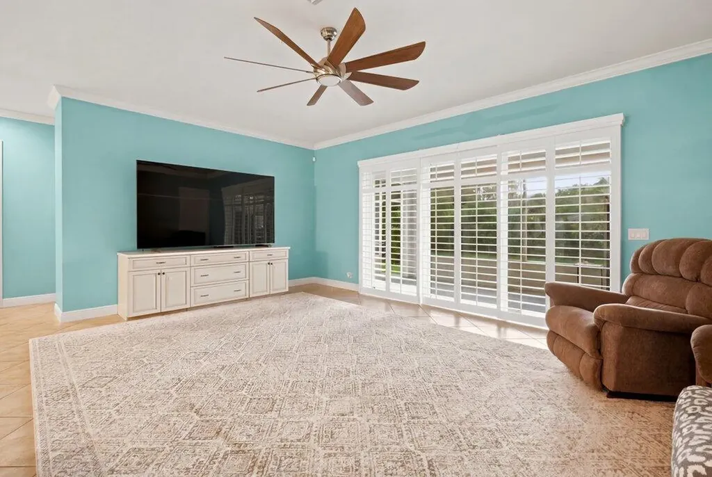 18310 42nd Road N The Acreage FL 33470