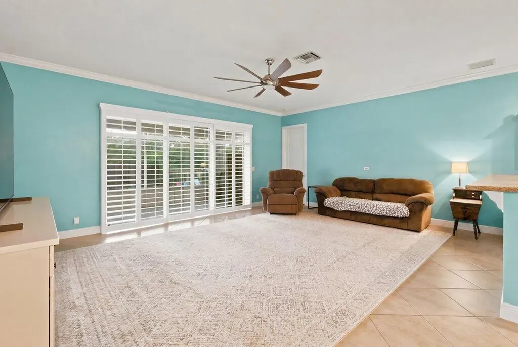 18310 42nd Road N The Acreage FL 33470