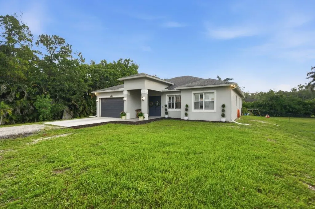 18310 42nd Road N The Acreage FL 33470