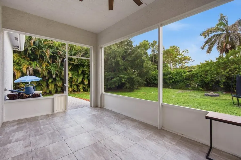 18310 42nd Road N The Acreage FL 33470