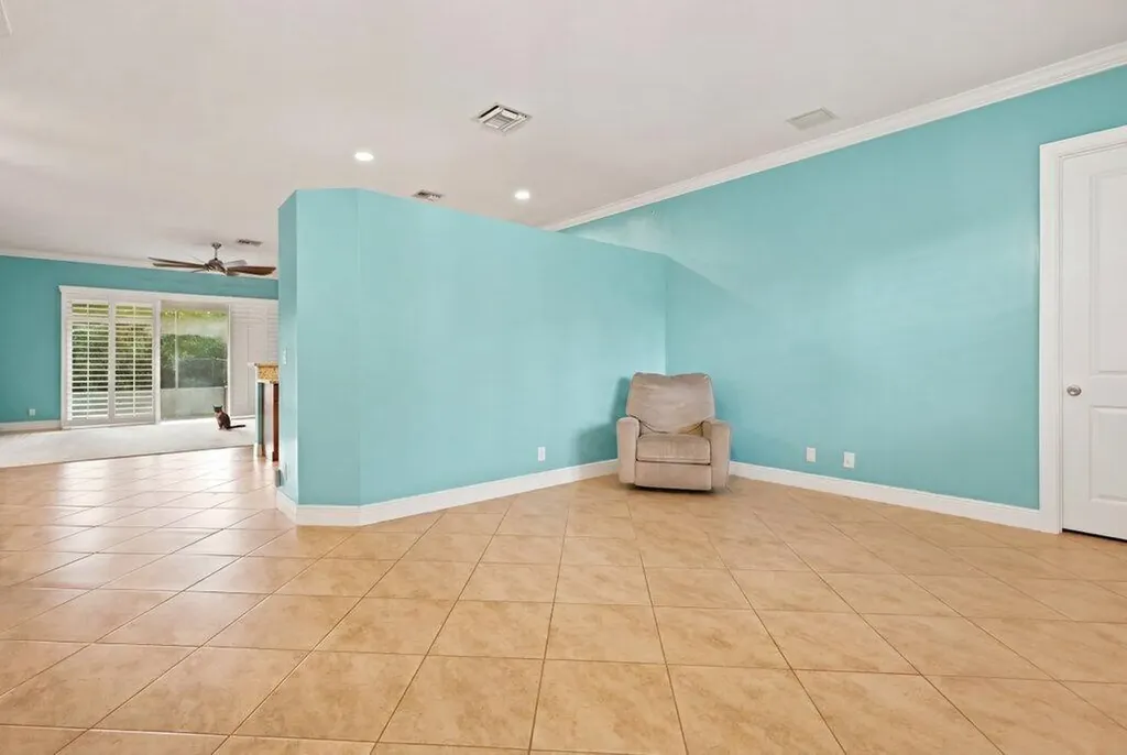 18310 42nd Road N The Acreage FL 33470
