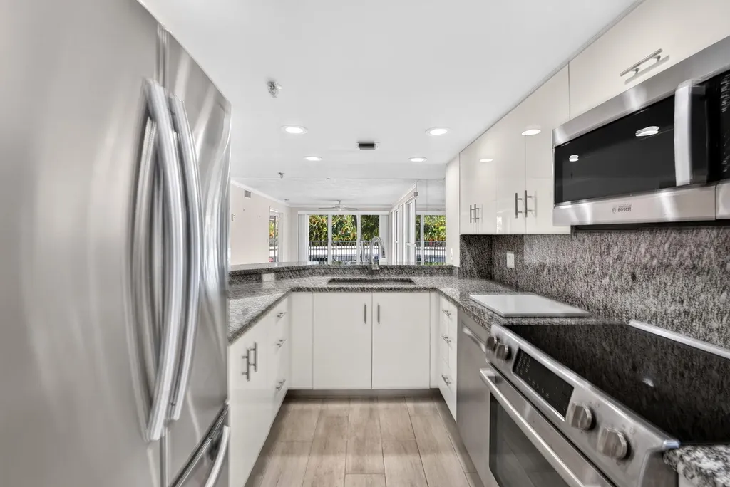 3901 S Flagler Drive West Palm Beach FL 33405