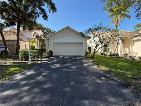 7657 Sanctuary Drive Coral Springs FL 33065