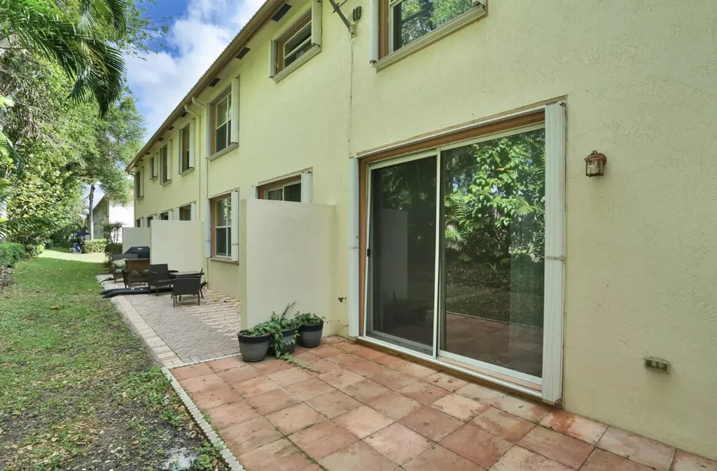 16097 Poppyseed Circle Delray Beach FL 33484