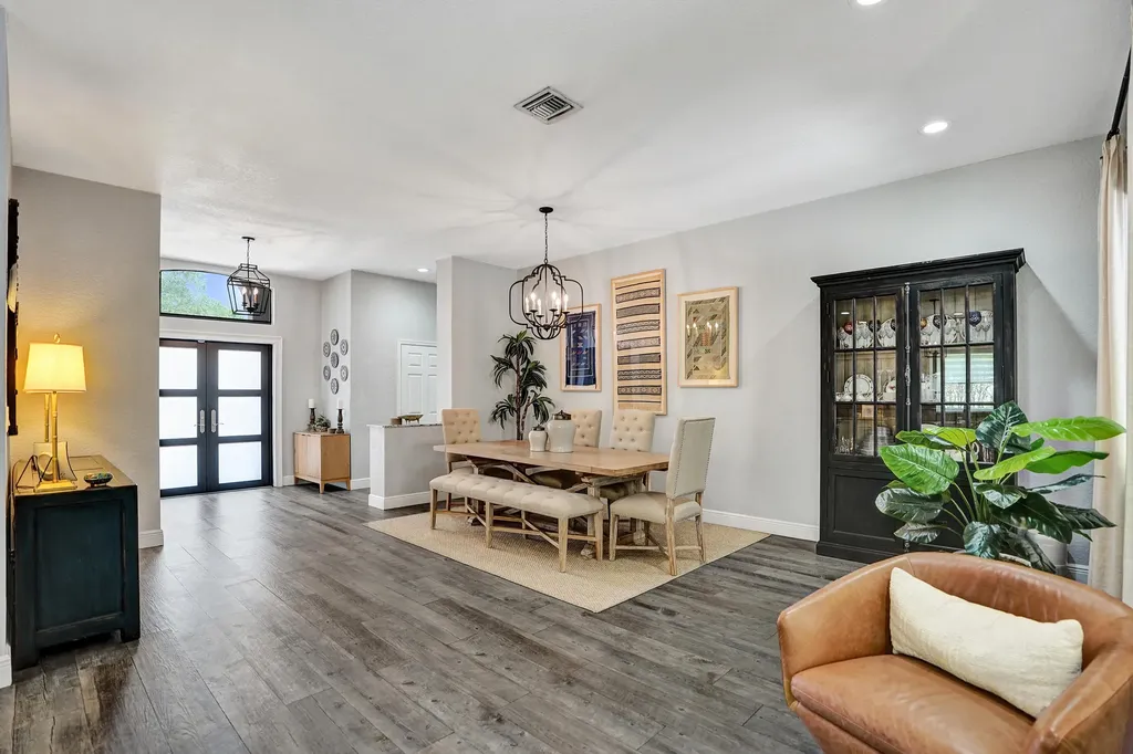 706 Tulip Circle Weston FL 33327