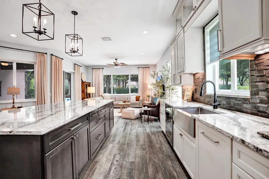 706 Tulip Circle Weston FL 33327