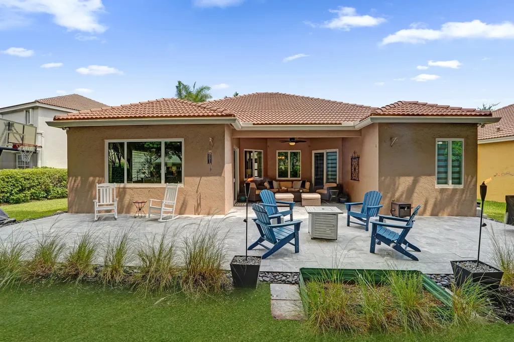 706 Tulip Circle Weston FL 33327