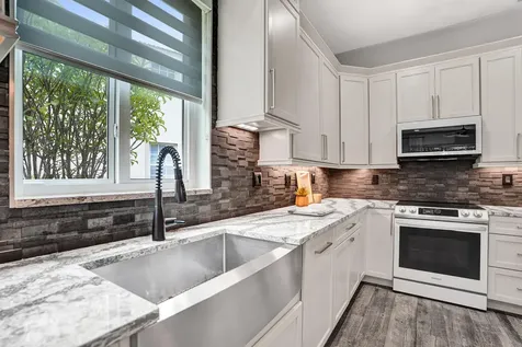 706 Tulip Circle Weston FL 33327