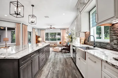 706 Tulip Circle Weston FL 33327