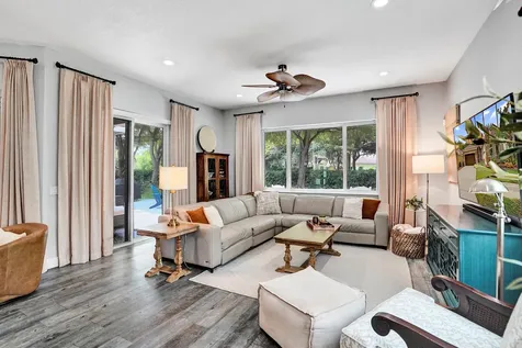 706 Tulip Circle Weston FL 33327