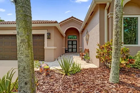 706 Tulip Circle Weston FL 33327