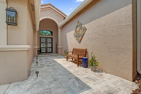 706 Tulip Circle Weston FL 33327