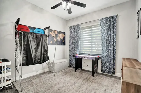 706 Tulip Circle Weston FL 33327