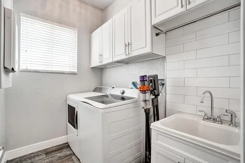 706 Tulip Circle Weston FL 33327