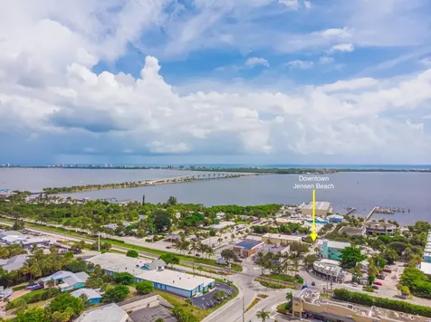 2546 NE Hickory Avenue Jensen Beach FL 34957