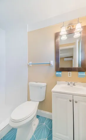 2546 NE Hickory Avenue Jensen Beach FL 34957