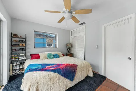 5543 SW 7th Street Margate FL 33068