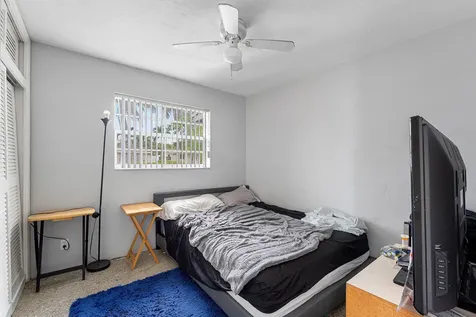 5543 SW 7th Street Margate FL 33068