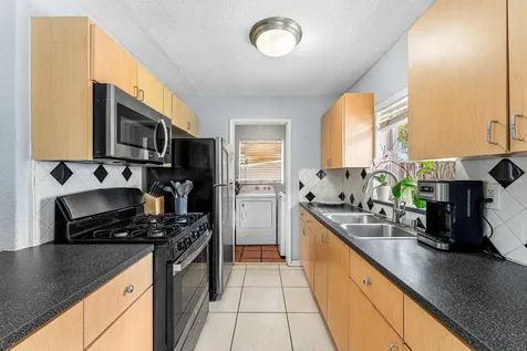 5543 SW 7th Street Margate FL 33068