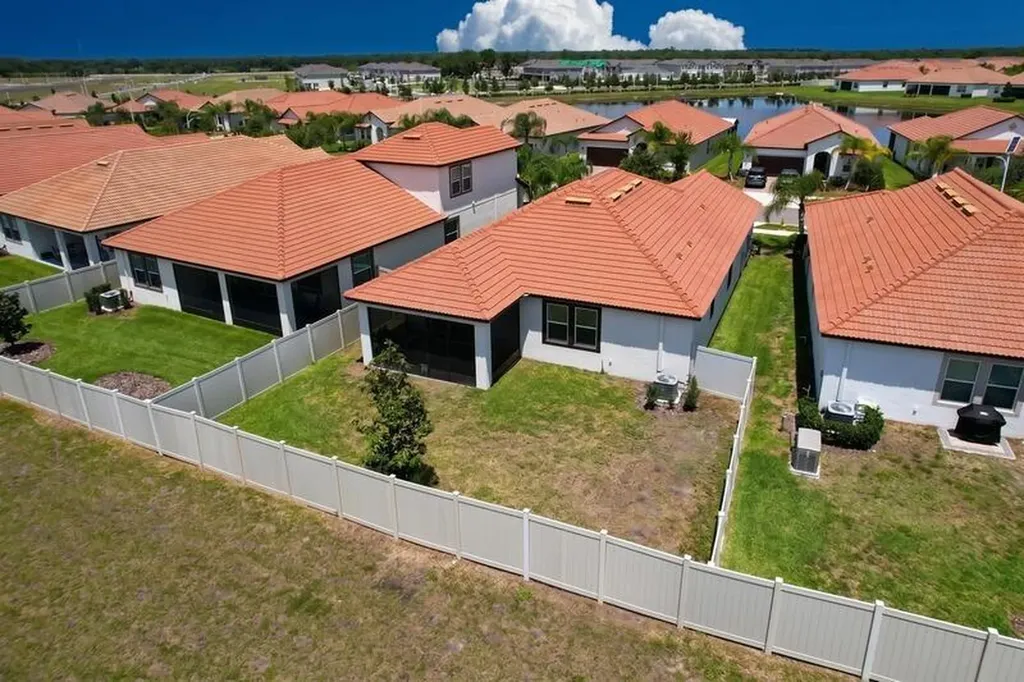 17228 Star Banks Street Wimauma FL 33598