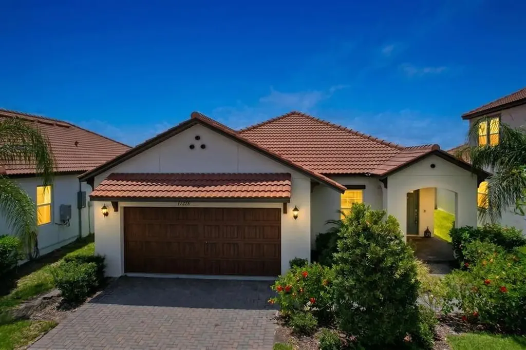 17228 Star Banks Street Wimauma FL 33598
