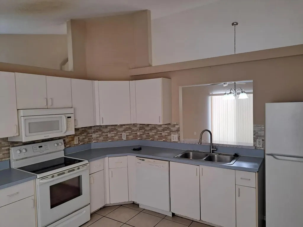 212 SW Ewing Avenue Port St Lucie FL 34983
