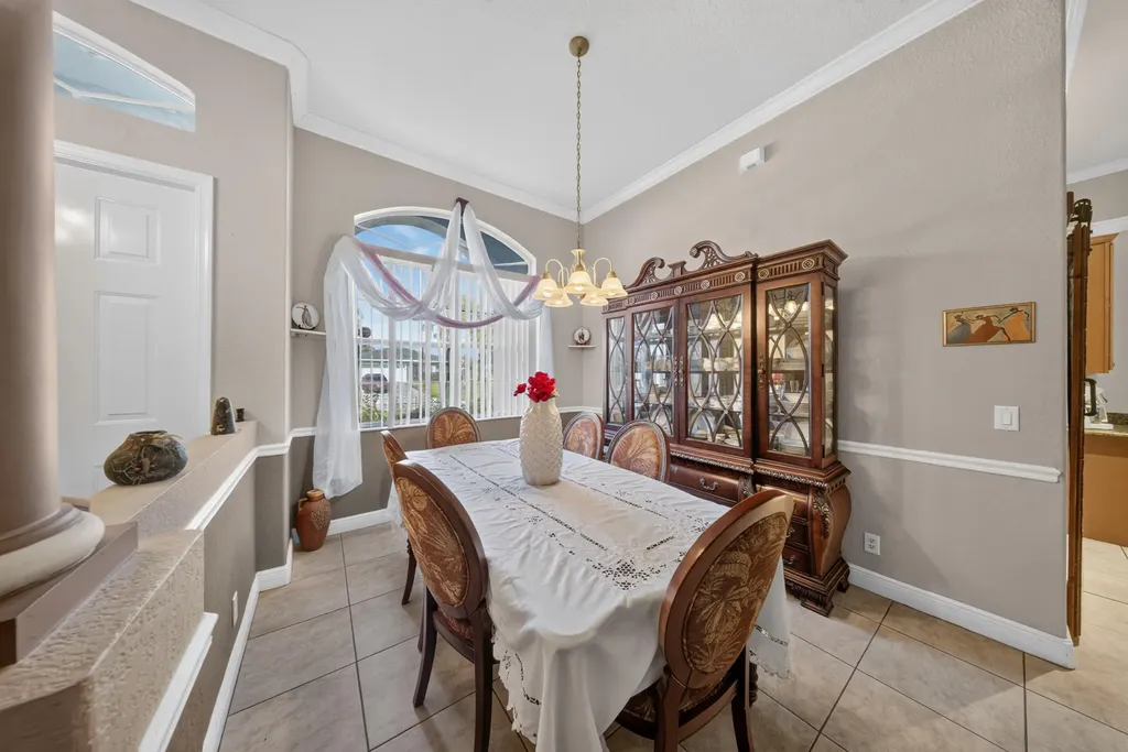 1640 SW Burlington Street Port St Lucie FL 34984