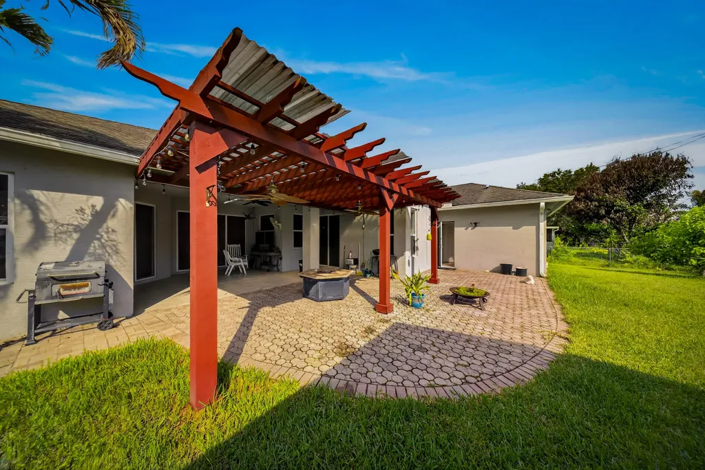1640 SW Burlington Street Port St Lucie FL 34984