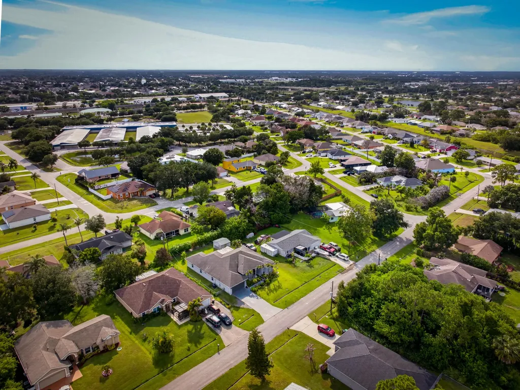1640 SW Burlington Street Port St Lucie FL 34984
