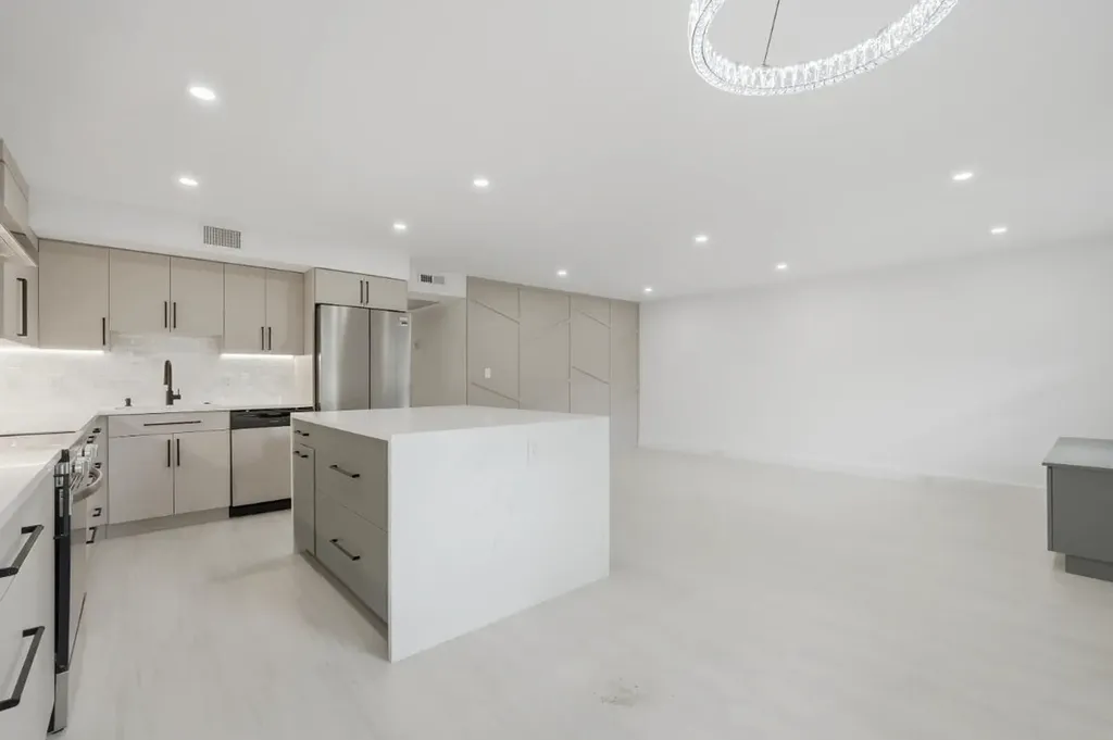1805 Eleuthera Point Coconut Creek FL 33066