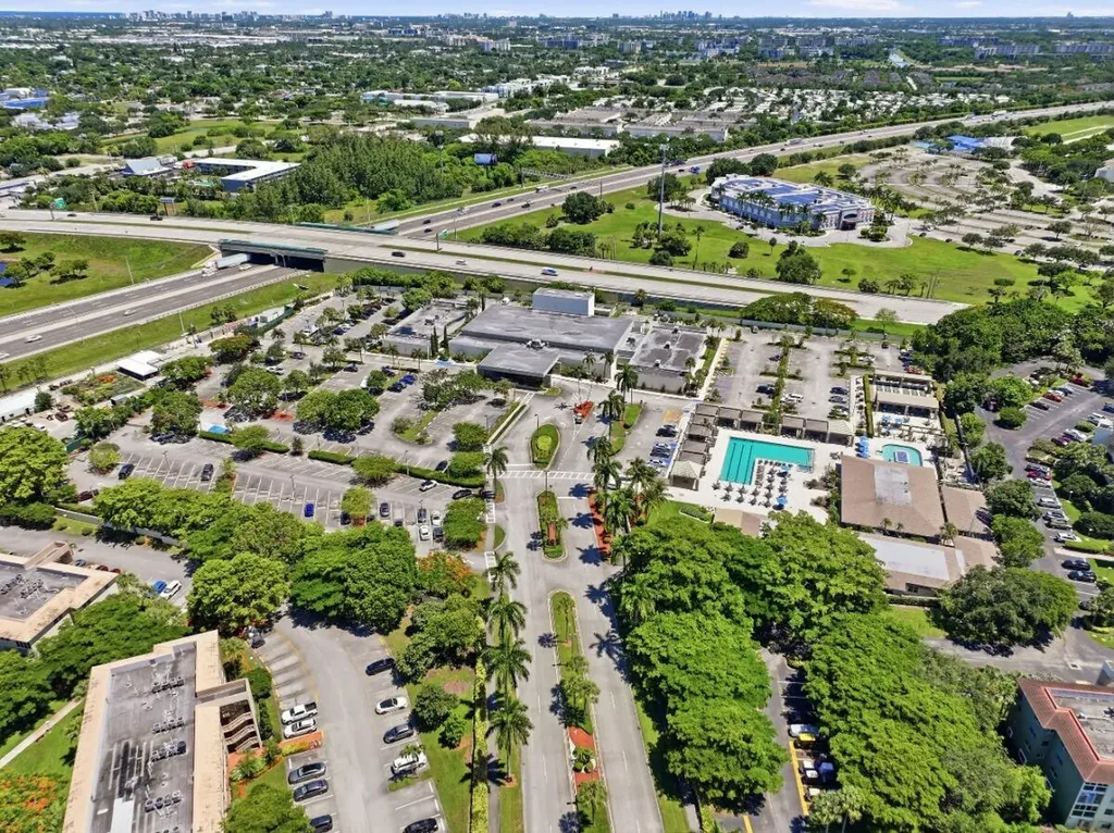 1805 Eleuthera Point Coconut Creek FL 33066