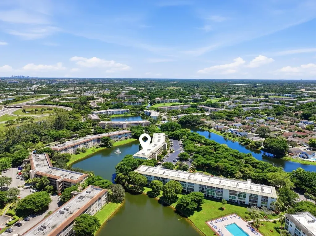 1805 Eleuthera Point Coconut Creek FL 33066