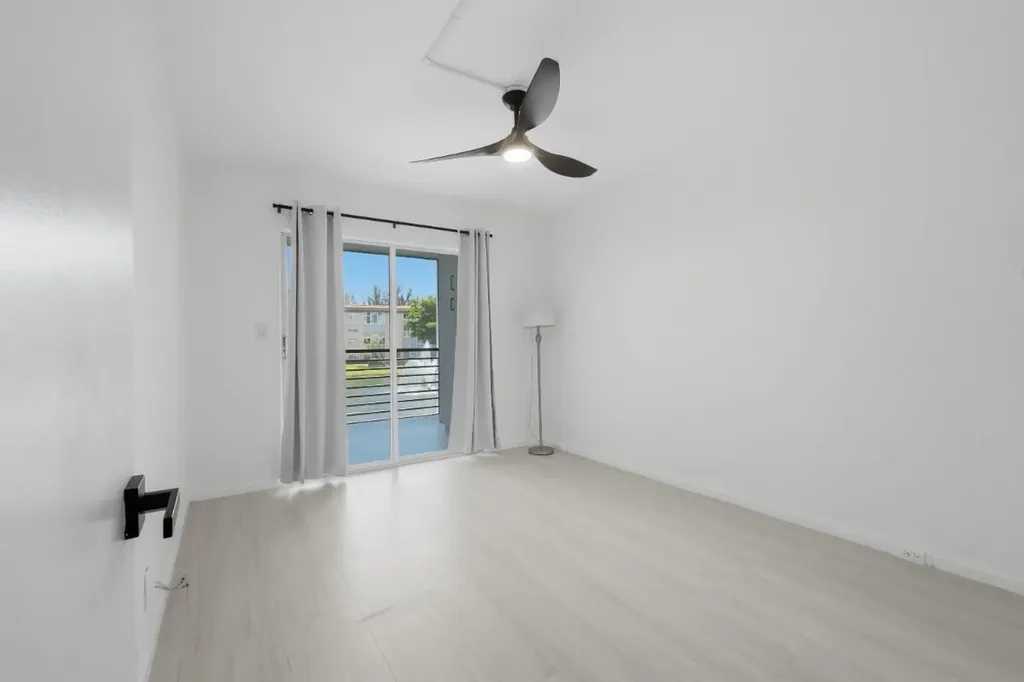 1805 Eleuthera Point Coconut Creek FL 33066