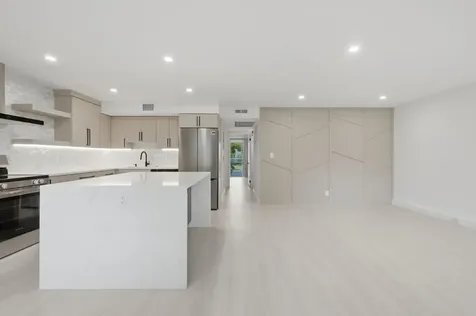 1805 Eleuthera Point Coconut Creek FL 33066