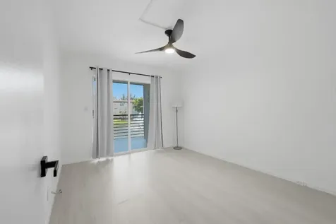 1805 Eleuthera Point Coconut Creek FL 33066