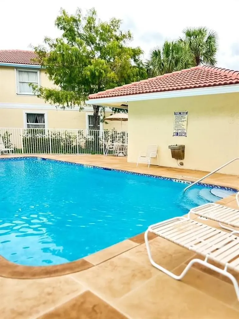 11757 NW 47th Drive Coral Springs FL 33076